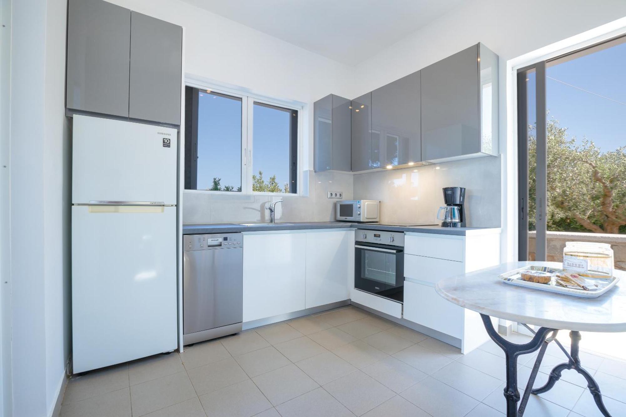 קלמאטה Messinian Blue Seaside Villa מראה חיצוני תמונה