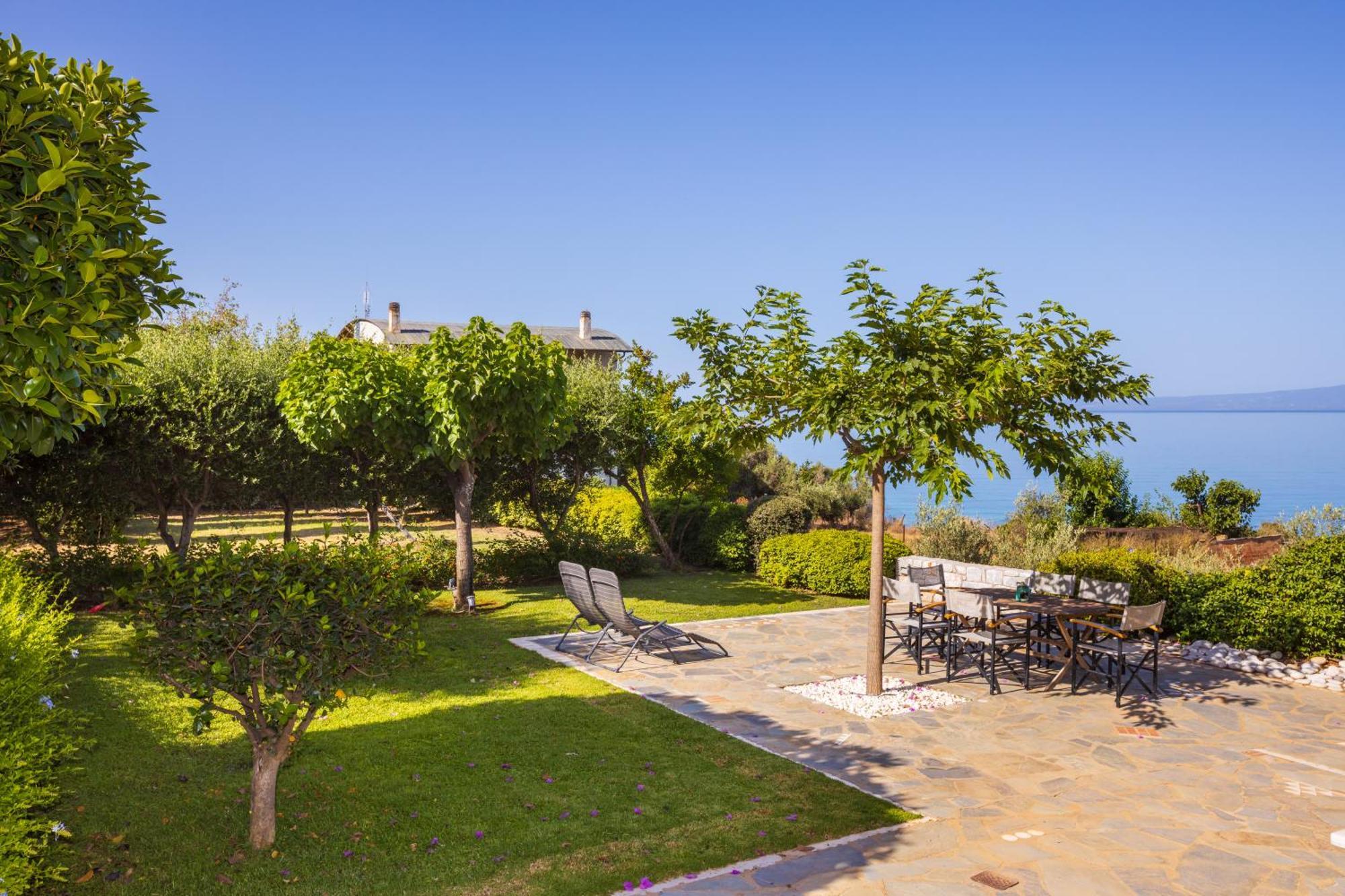 קלמאטה Messinian Blue Seaside Villa מראה חיצוני תמונה