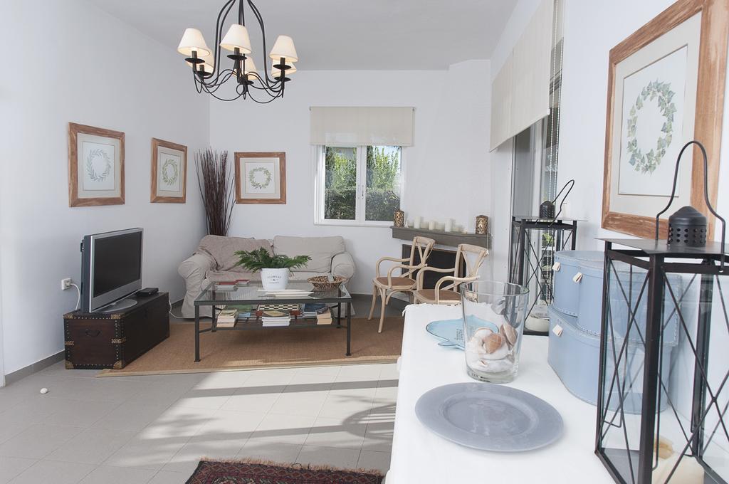 קלמאטה Messinian Blue Seaside Villa מראה חיצוני תמונה