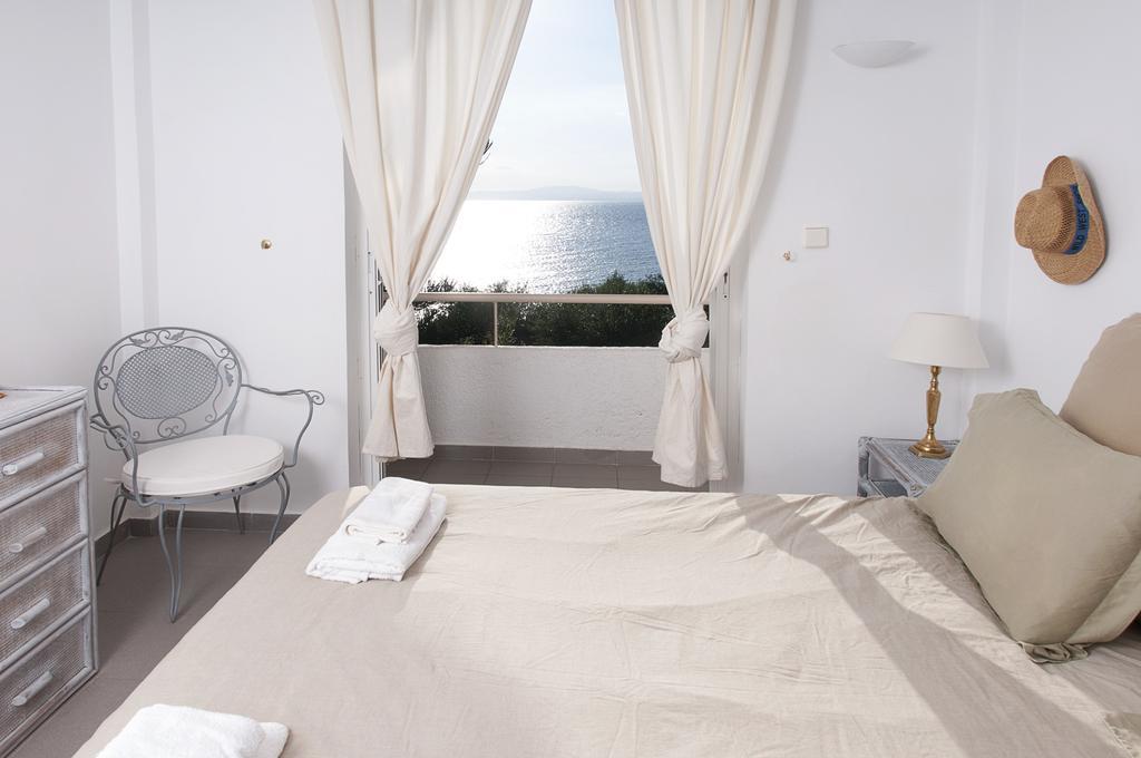 קלמאטה Messinian Blue Seaside Villa מראה חיצוני תמונה