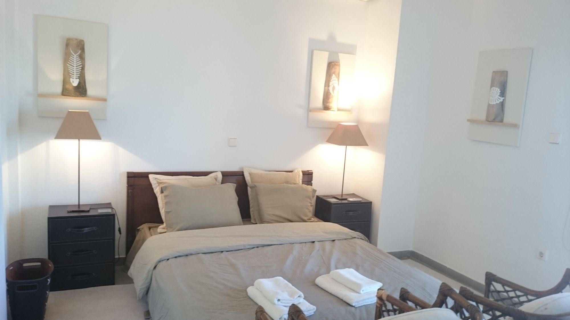 קלמאטה Messinian Blue Seaside Villa מראה חיצוני תמונה